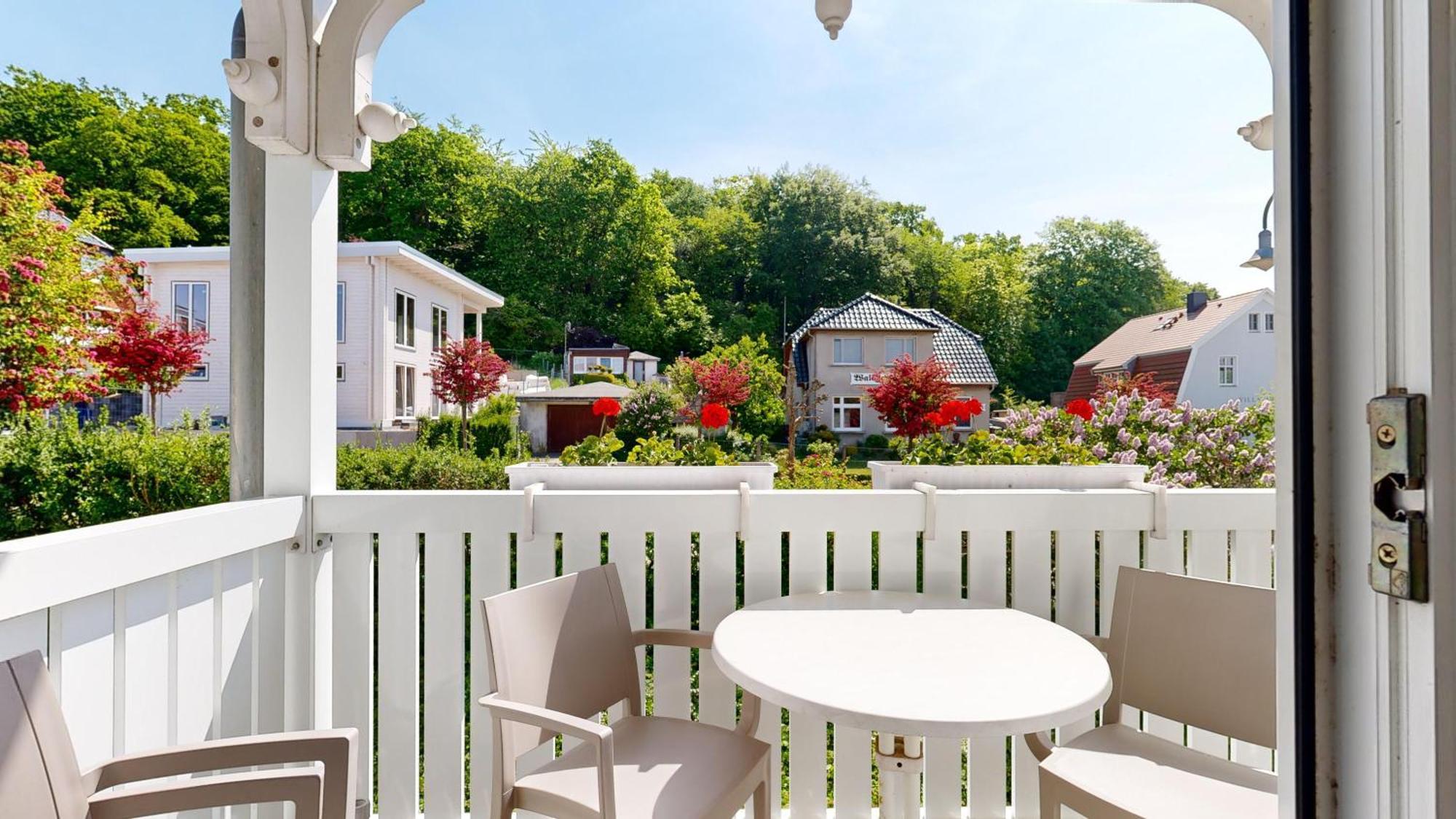 Apartmenthaus Binzer Sterne ภายนอก รูปภาพ